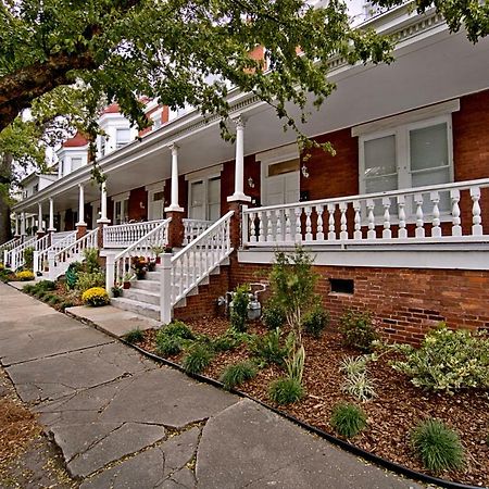 Апартаменты 420Waldburg A - Modern Apt With Southern Charm Blocks From Forsyth Саванна Экстерьер фото